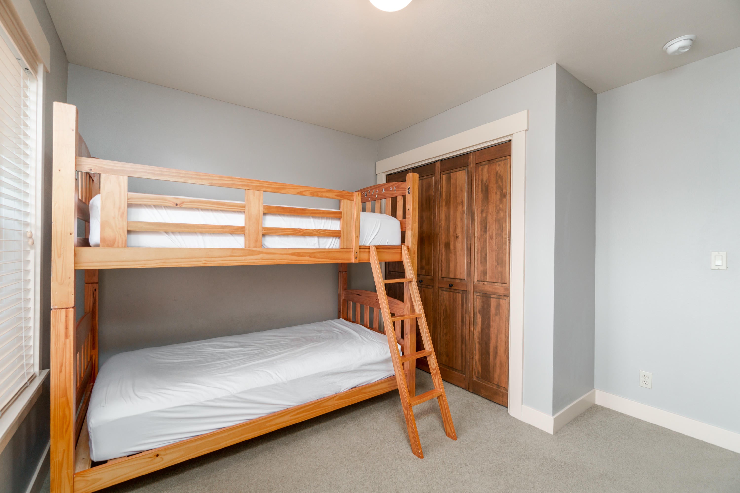 61482 Linton Loop Bend, OR 97702 - Photo 20 of 30 61482LintonLp_GuestBedroom2