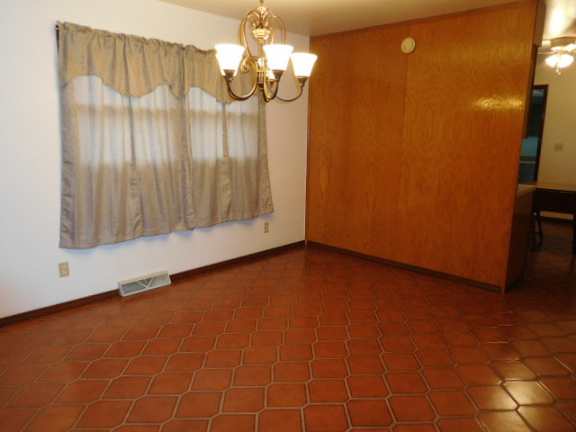 1614 Sharon Road Streator, IL 61364 - Photo 7 of 27