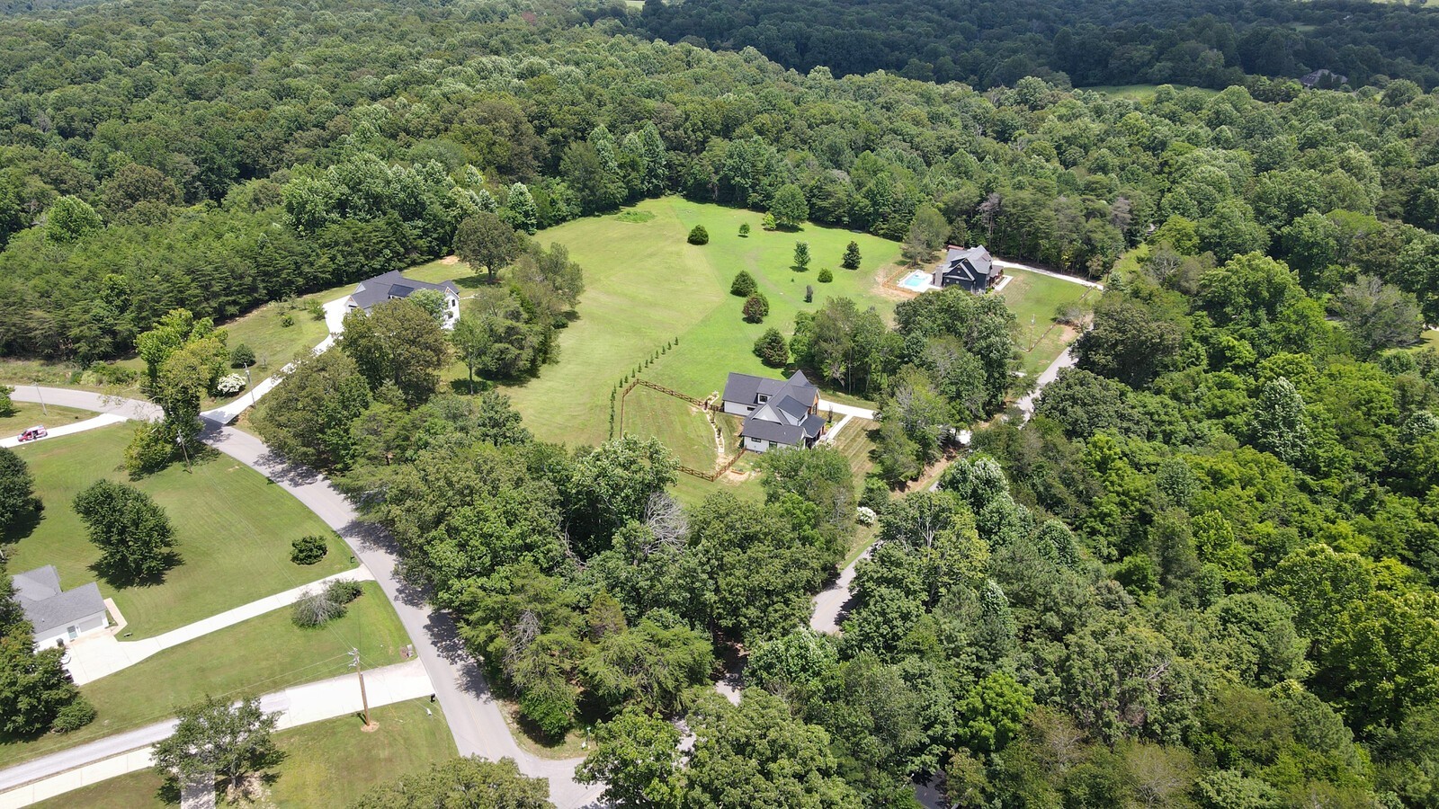 1995 Spencer Mill Road Burns, TN 37029 - Photo 3 of 8