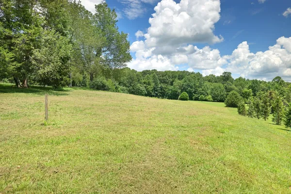 $190,000 | 1995 Spencer Mill Road, Burns, TN 37029