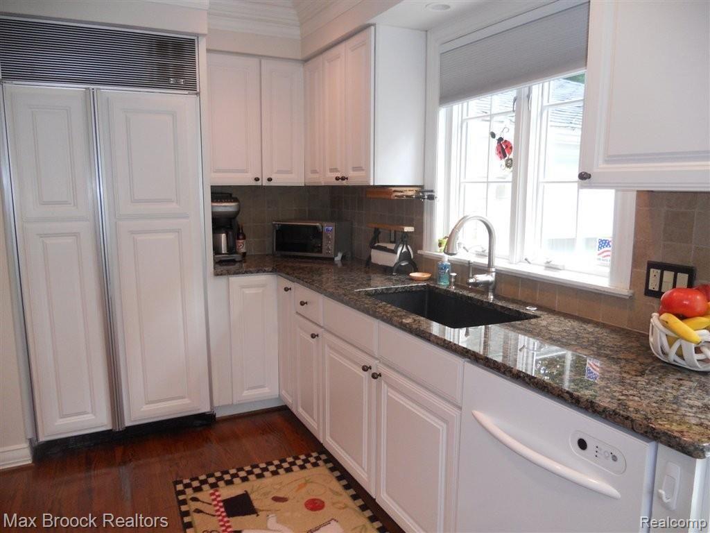 151 Overhill Road Bloomfield Hills, MI 48301 - Photo 7 of 25 High End Appliances