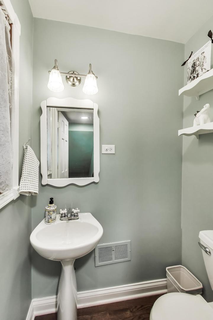 623 South Arlington Heights Road Arlington Heights, IL 60005 - Photo 15 of 36