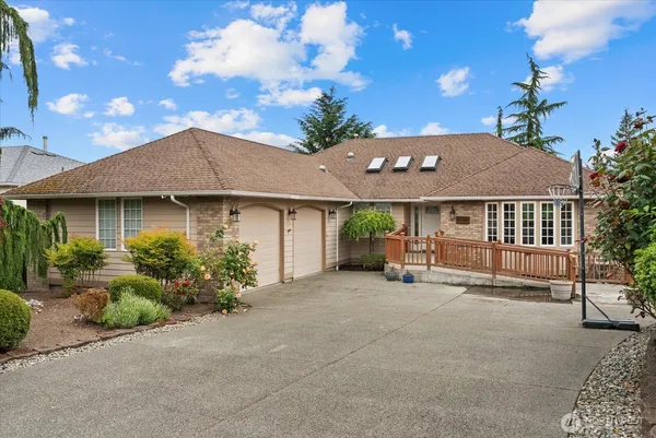 $995,000 | 9100 189th Ave Court East, Bonney Lake, WA 98391