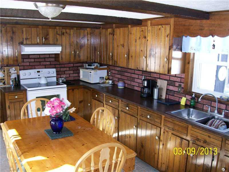 286 Hamilton Road Waterboro, ME 04087 - Photo 11 of 20 Kitchen. eat in kitchen accented...