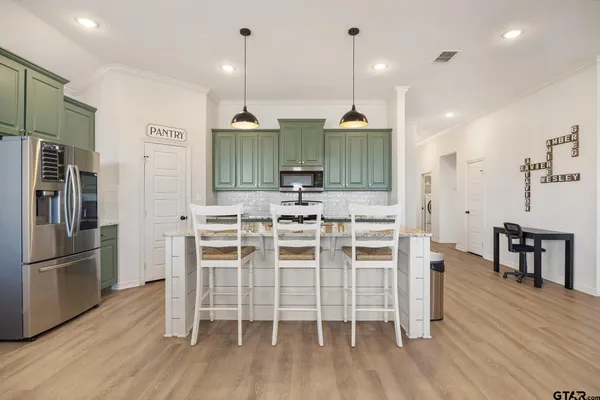 $349,000 | 8435 Lakeway Drive, Tyler, TX 75703