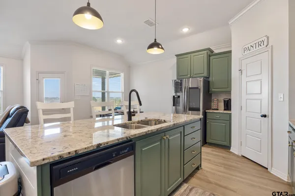 $349,000 | 8435 Lakeway Drive, Tyler, TX 75703