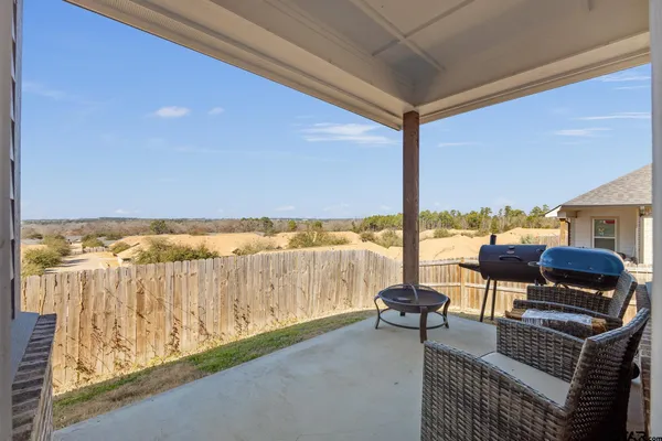 $349,000 | 8435 Lakeway Drive, Tyler, TX 75703