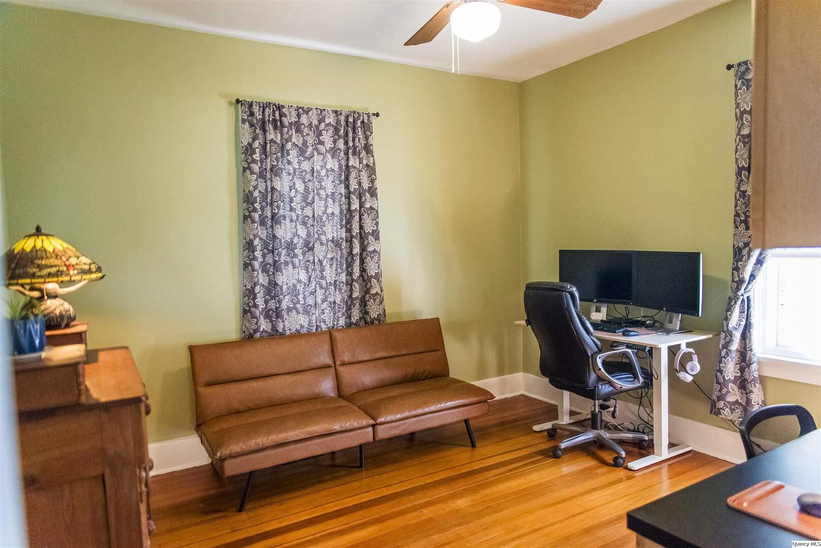 2526 Chestnut Street Quincy, IL 62301 - Photo 8 of 19 Gallery Image 8