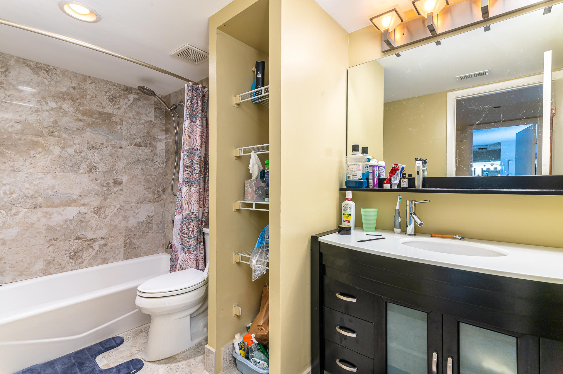 8211 Boca Rio Drive Boca Raton, FL 33433 - Photo 14 of 21 photo-6