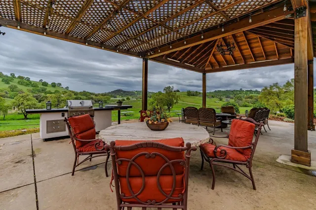 $2,450,000 | 11195 Vintage Road, Ione, CA 95640