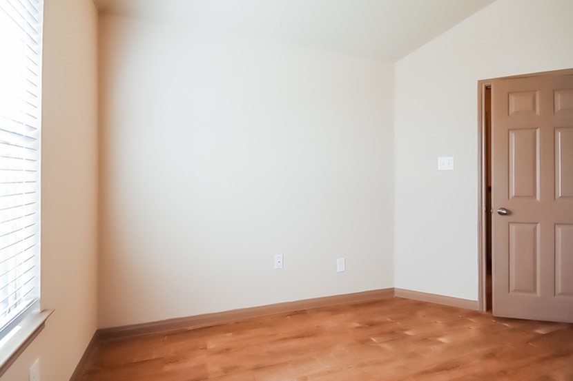 18919 Treviso Terrace Lane Katy, TX 77449 - Photo 16 of 18 Photos may be representative of the floor plan and not the exact home. Finishes, layout, and features of the actual property for lease may vary.