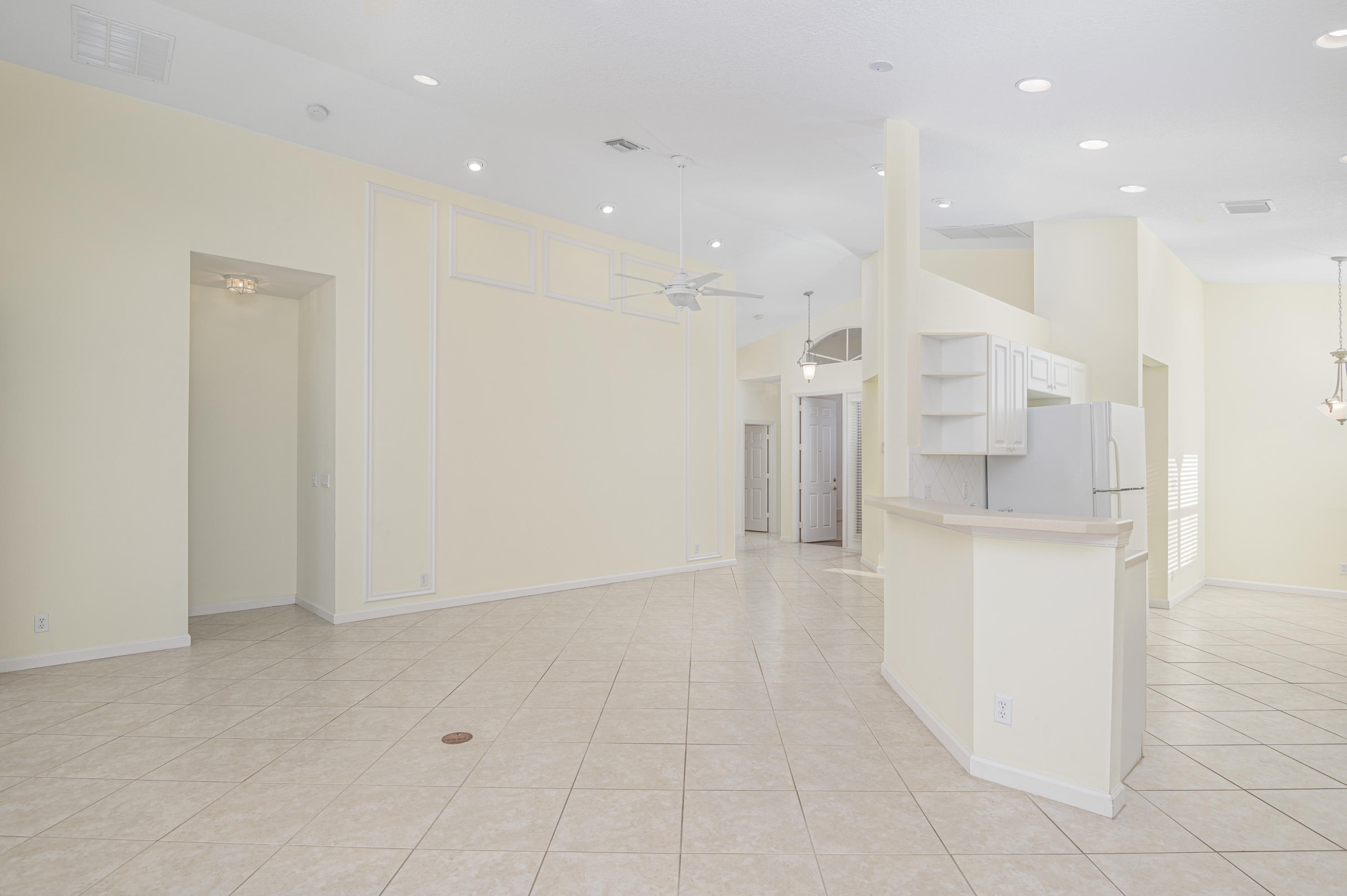 325 Springview Loop Port St. Lucie, FL 34986 - Photo 5 of 62 Great Room Additional View