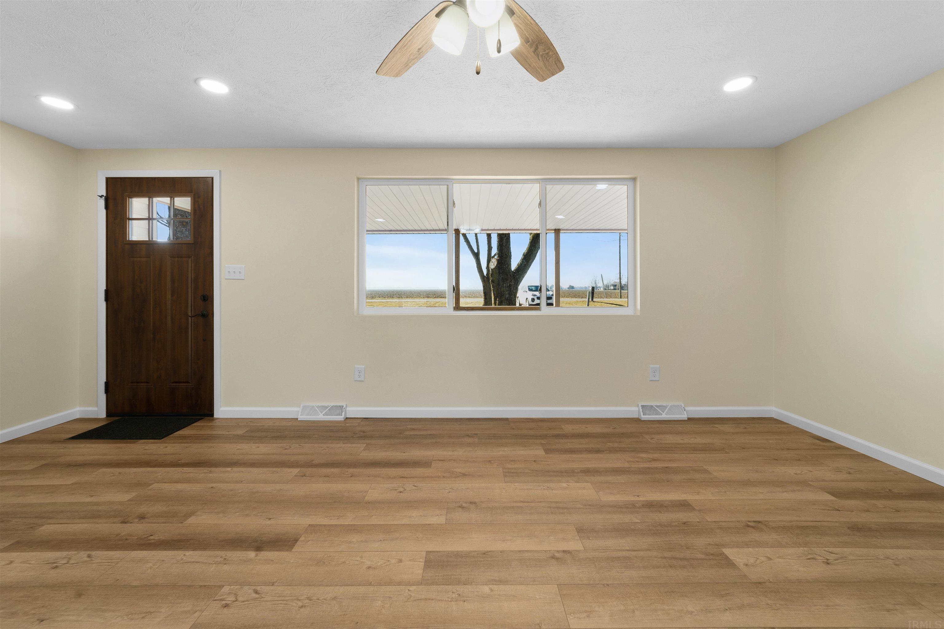 6403 West Division Line Road Delphi, IN 46923 - Photo 4 of 30 Gallery Image 4