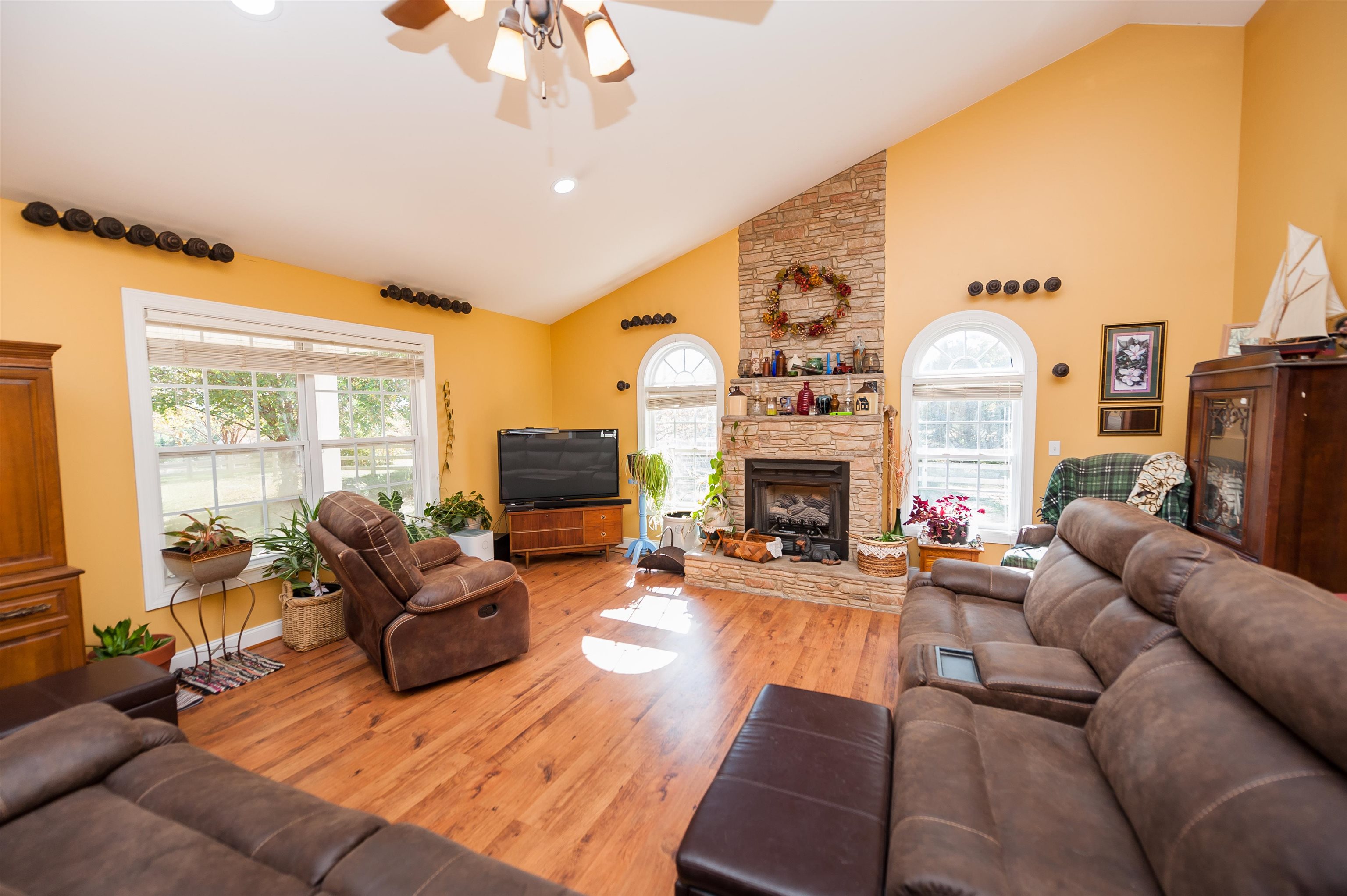 370 Sunset Road Landrum, SC 29356 - Photo 4 of 23