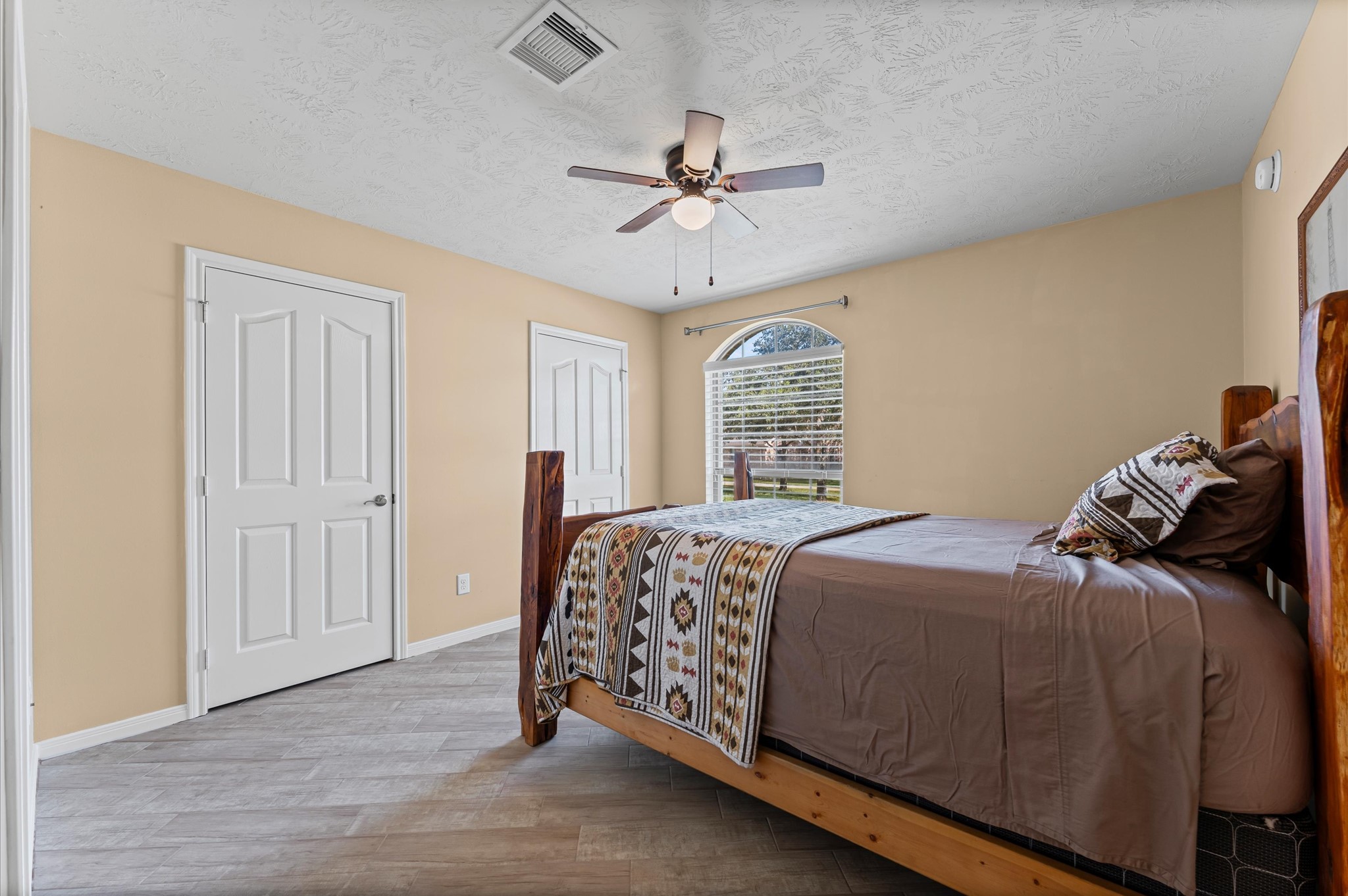 6806 Amistad Court Manvel, TX 77578 - Photo 23 of 40 secondary #3 bedroom with new title