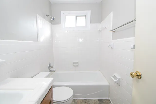 $780 | 1436 McCan Drive, Unit A, Clarksville, TN 37043