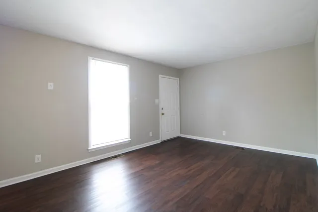 $780 | 1436 McCan Drive, Unit A, Clarksville, TN 37043