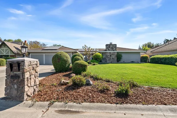 $1,250,000 | 27033 East El Macero Drive, El Macero, CA 95618