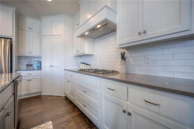 $575,000 | 21739 West 116th Terrace, Olathe, KS 66061