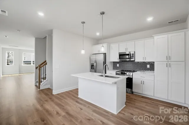 $794,900 | 339 Gray Drive, Charlotte, NC 28213