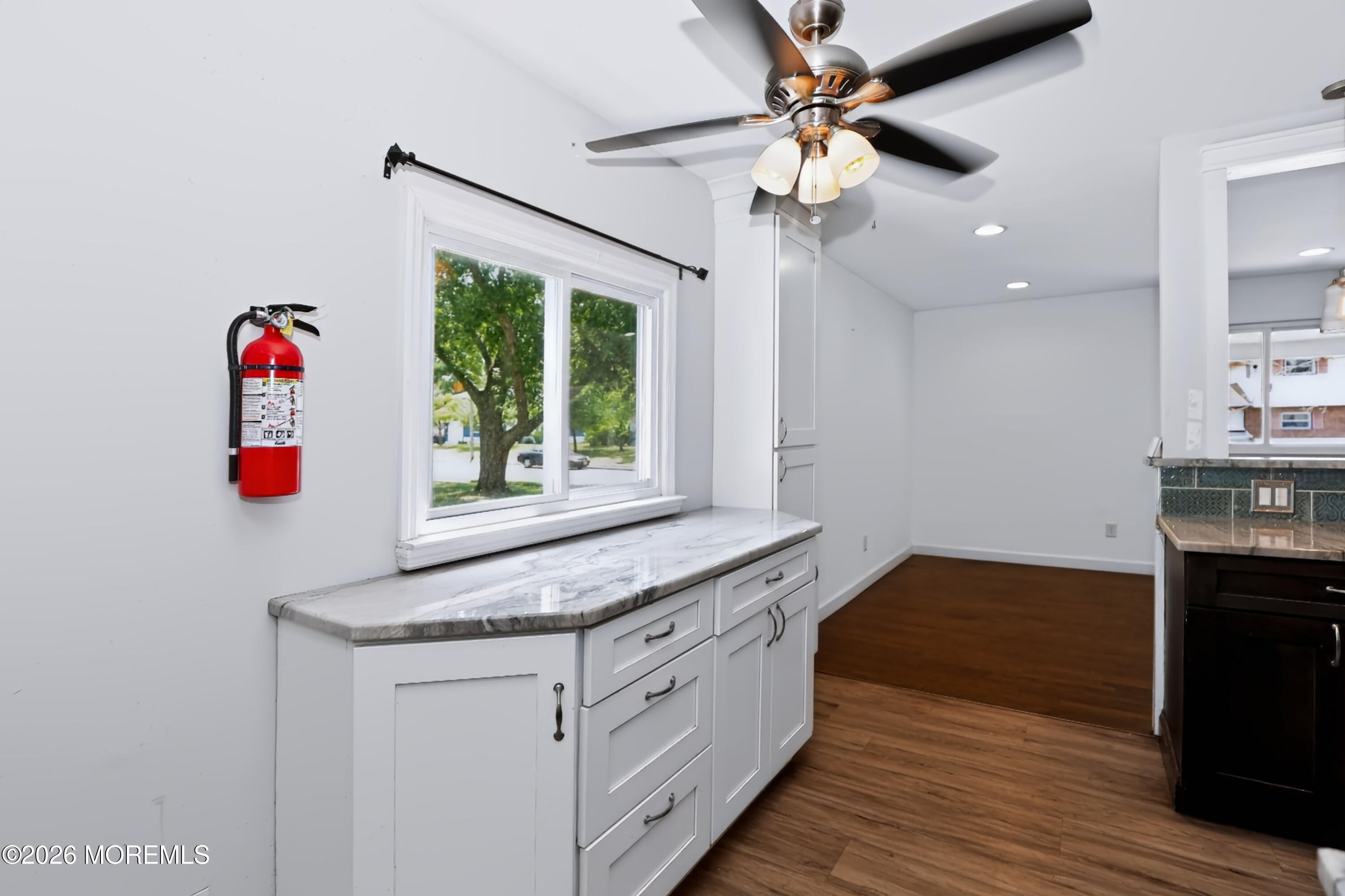 33 Alan Terrace Howell, NJ 07731 - Photo 14 of 42 518A6028