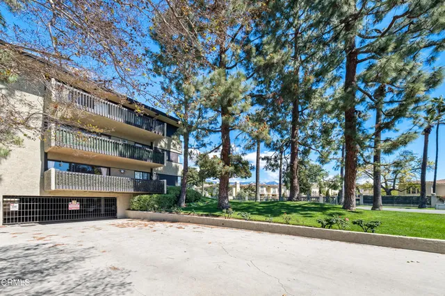 $5,600 | 111 South Orange Grove Boulevard, Unit 309, Pasadena, CA 91105