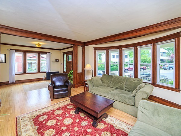 19 Upland Road Watertown, MA 02472 - Photo 5 of 26 Gallery Image 5