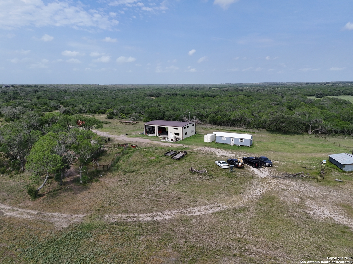 4552 Mineral Cemetery Road Beeville, TX 78102 - Photo 10 of 39