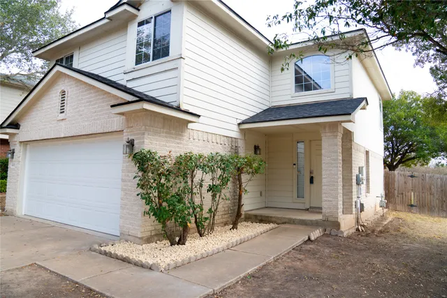 $1,950 | 14301 Lemongrass Lane, Pflugerville, TX 78660