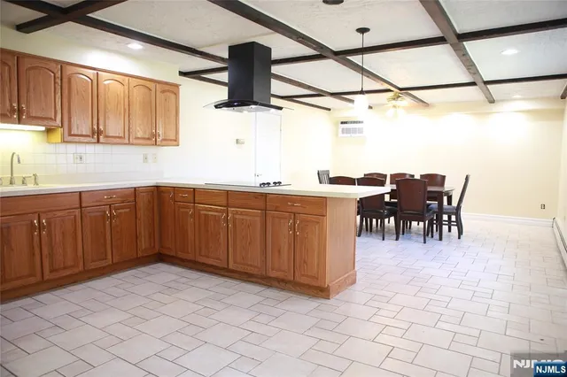 $3,200 | 2 Harvey Avenue, Unit A, Rochelle Park, NJ 07662