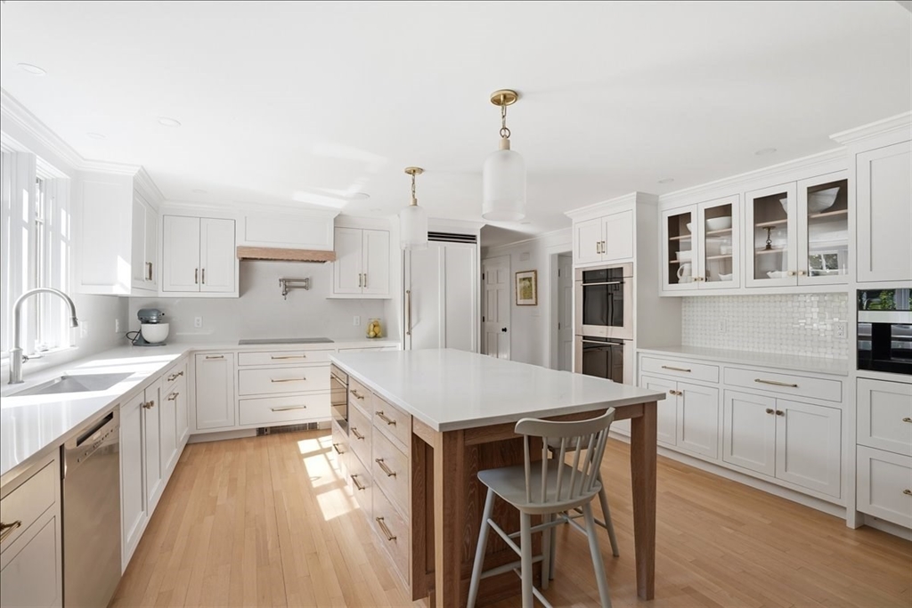12 Stagecoach Road Hingham, MA 02043 - Photo 3 of 40
