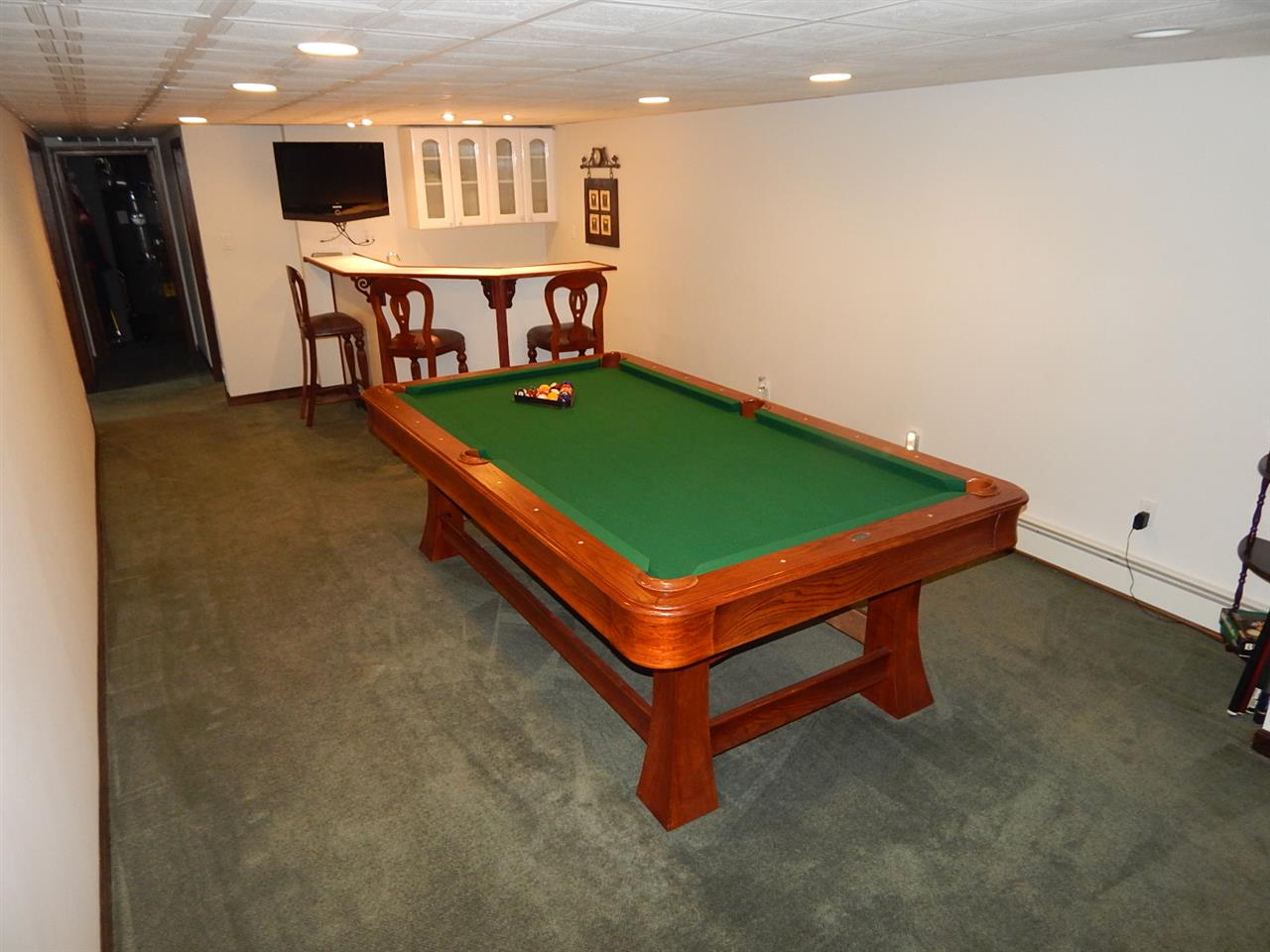 29 Sharon Road Windham, NH 03087 - Photo 24 of 34