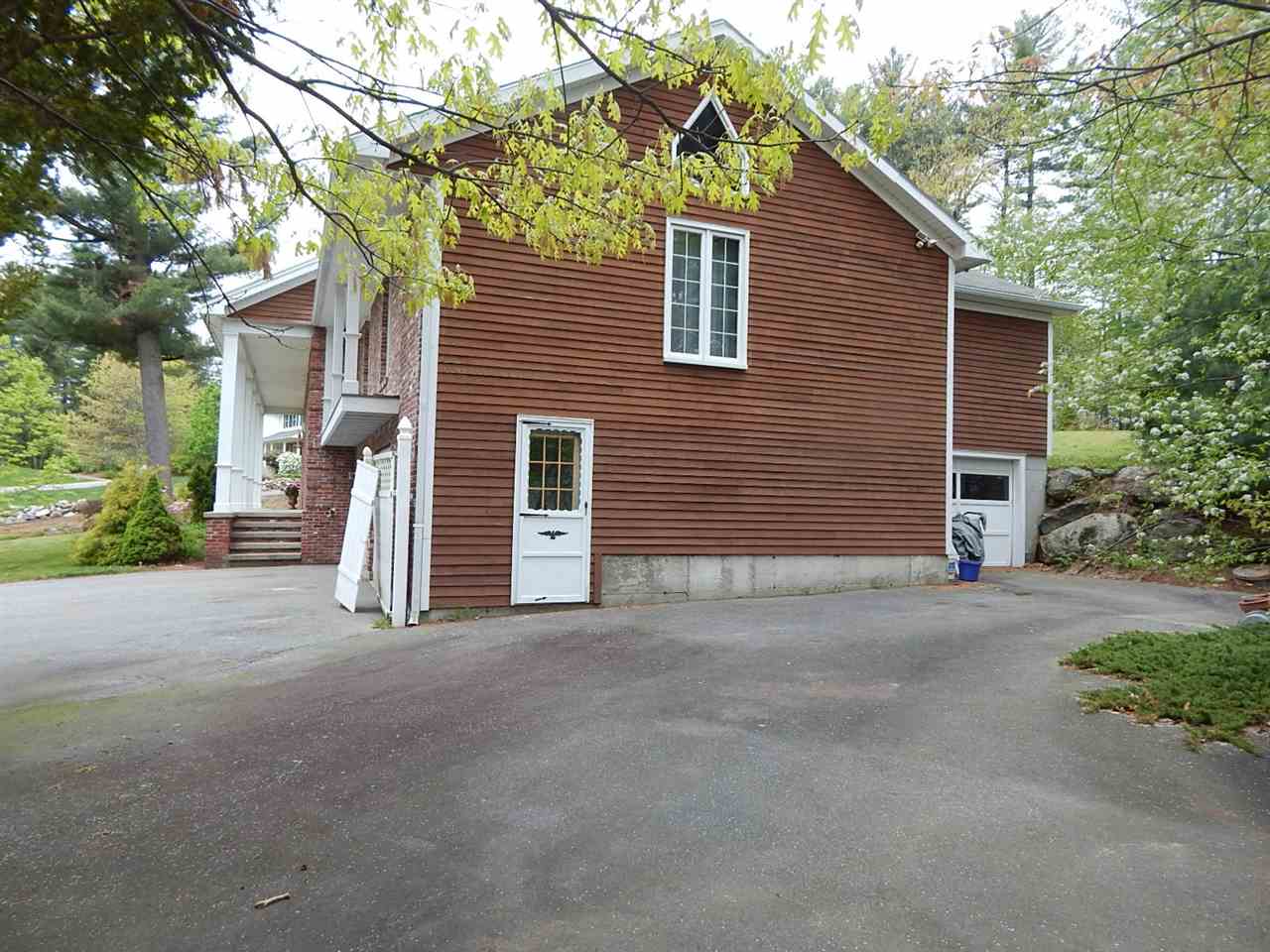 29 Sharon Road Windham, NH 03087 - Photo 26 of 34