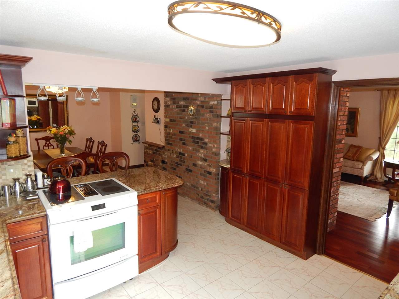 29 Sharon Road Windham, NH 03087 - Photo 10 of 34