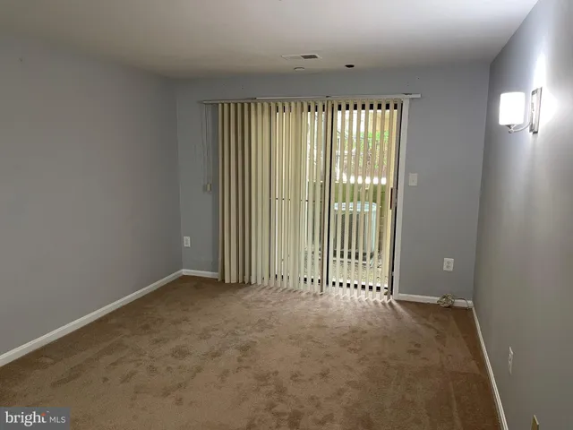 $1,900 | 9815 Hellingly Place, Unit 75, Montgomery Village, MD 20886