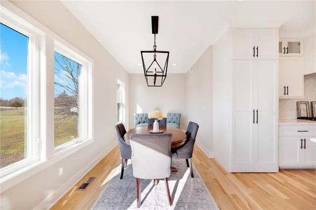 $532,900 | 1512 Country Club Drive, Pleasant Hill, MO 64080