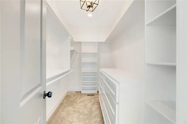 $532,900 | 1512 Country Club Drive, Pleasant Hill, MO 64080