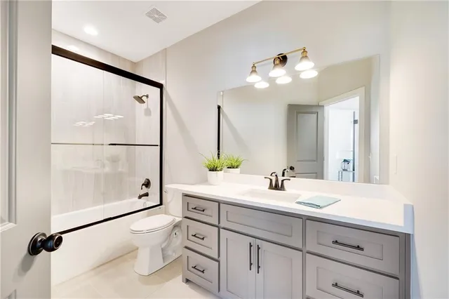 $532,900 | 1512 Country Club Drive, Pleasant Hill, MO 64080