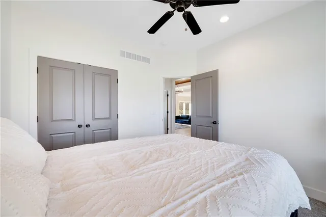 $532,900 | 1512 Country Club Drive, Pleasant Hill, MO 64080