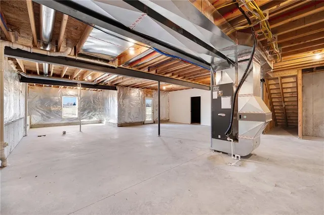 $532,900 | 1512 Country Club Drive, Pleasant Hill, MO 64080