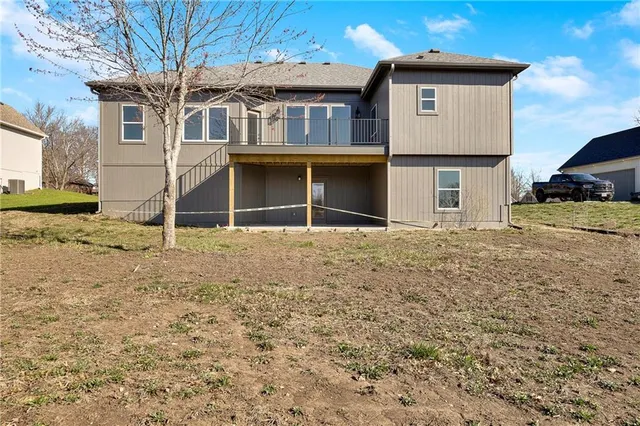 $532,900 | 1512 Country Club Drive, Pleasant Hill, MO 64080