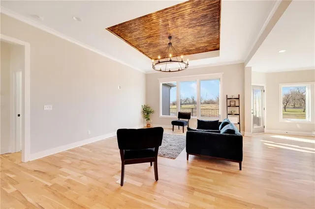 $532,900 | 1512 Country Club Drive, Pleasant Hill, MO 64080