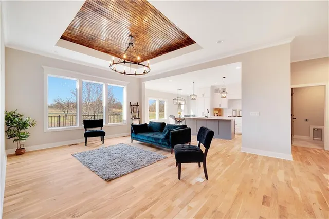 $532,900 | 1512 Country Club Drive, Pleasant Hill, MO 64080