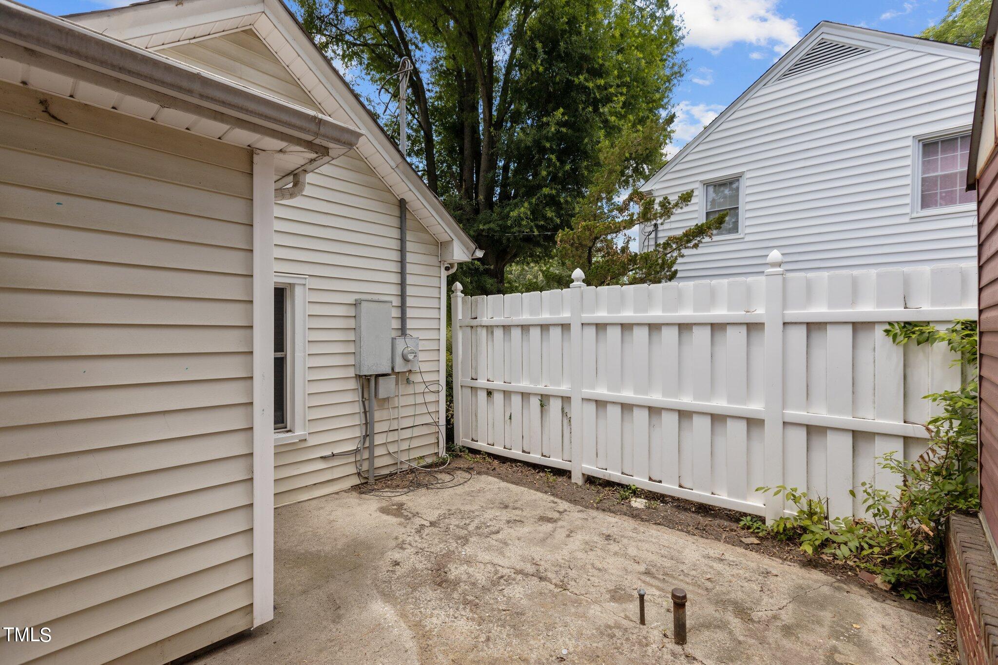 232 North Lamar Street Roxboro, NC 27573 - Photo 31 of 39 38-web-or-mls-IMGL4172