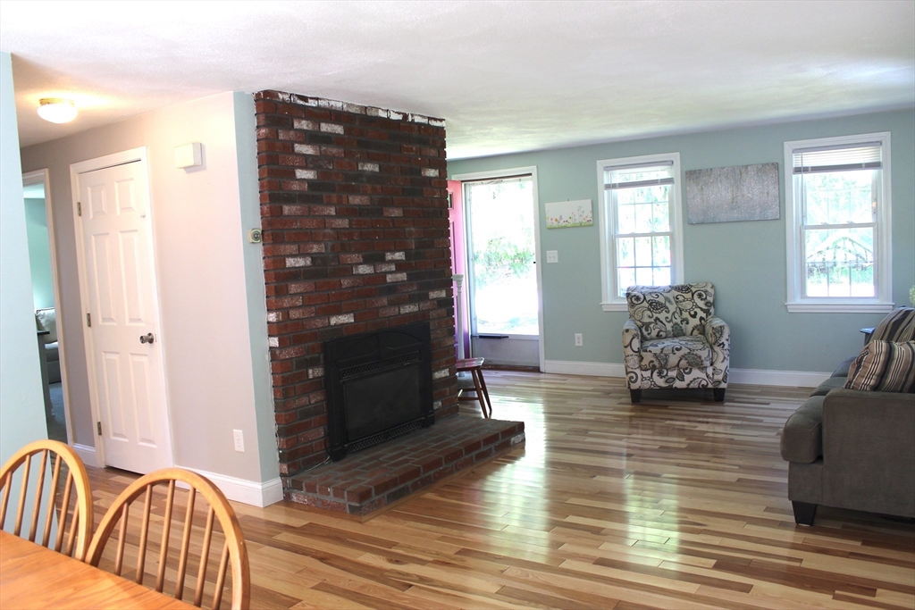 18 Peter Road Plymouth, MA 02360 - Photo 8 of 28 Gallery Image 8