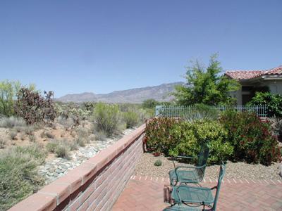 1637 East Crown Ridge Way Tucson, AZ 85755 - Photo 4 of 13