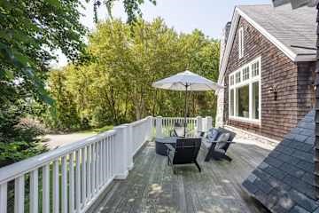 72 Ledge Road Jamestown, RI 02835 - Photo 25 of 29