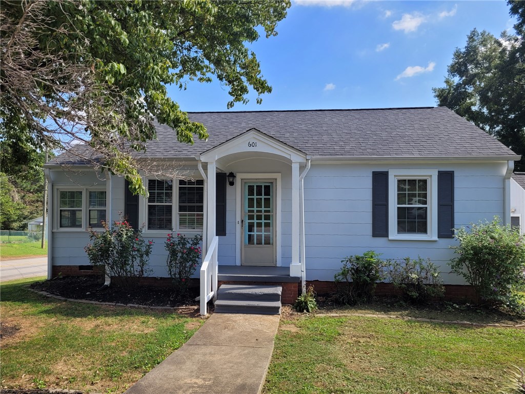 601 Johnson Street Pickens, SC 29671 - Photo 1 of 23 Gallery Image 1