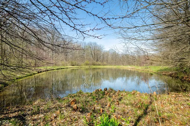 $1,140,000 | 1828 West 750th South, Trafalgar, IN 46181