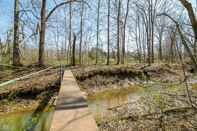 $1,140,000 | 1828 West 750th South, Trafalgar, IN 46181